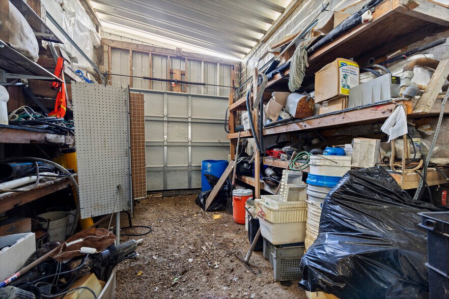 More Photos Of 6797 W Lakeshore Dr, Port Clinton Freestanding For Sale