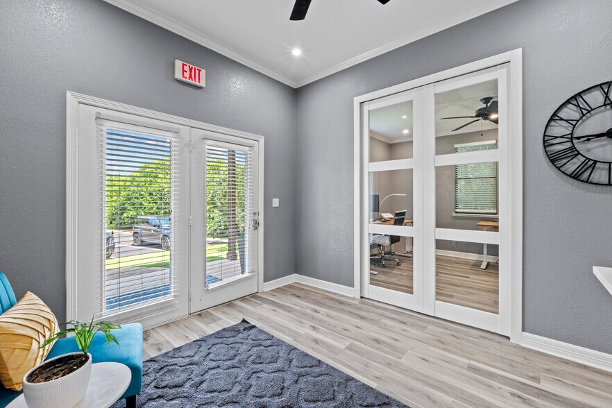 More Photos Of 3000 Joe Dimaggio Blvd, Round Rock Medical For Sale