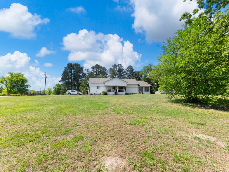 More Photos Of 5797-5799 Thompson Mill Rd, Hoschton Land For Sale