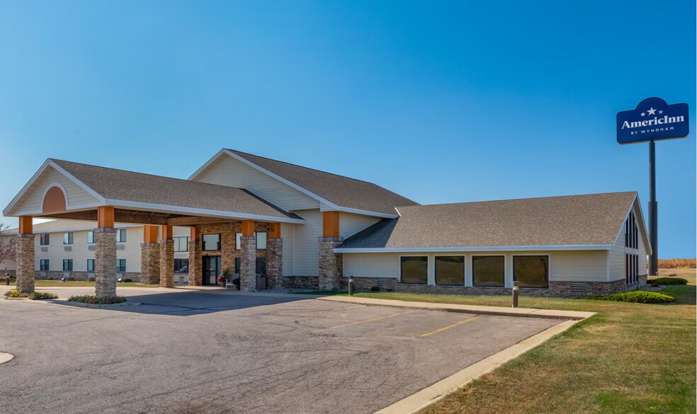 More Photos Of 110 Belmont Ln, Jackson Hotel For Sale