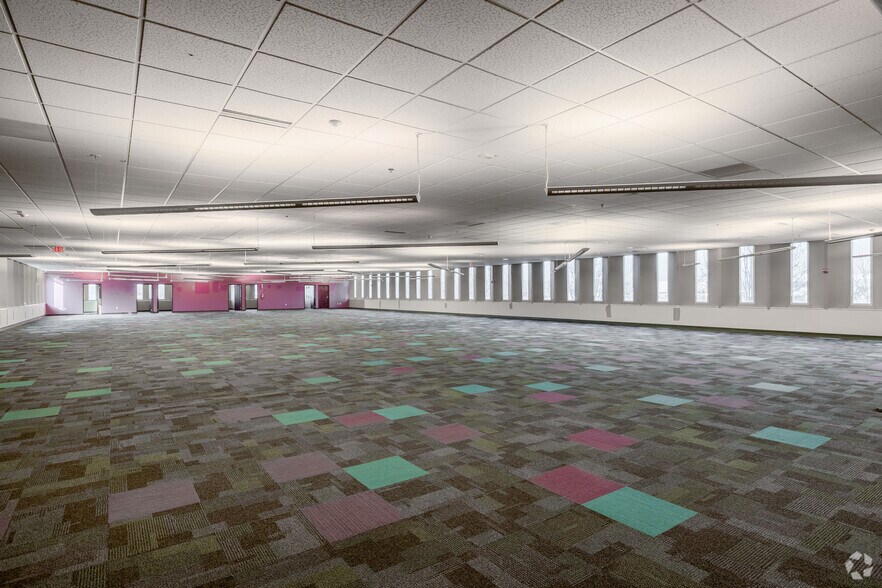 More Photos Of 3721 Tecport Dr, Harrisburg Office For Sale