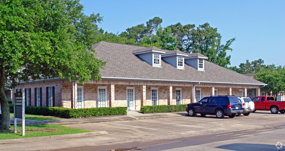 More Photos Of 3560 Delaware St, Beaumont Medical For Sale