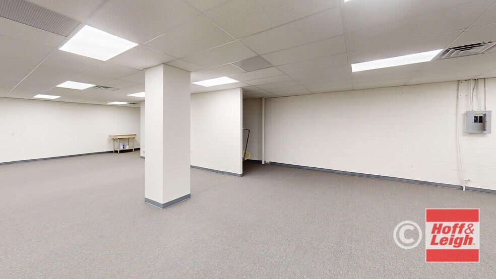 More Photos Of 2027-2035 B St, Colorado Springs General Retail For Sale