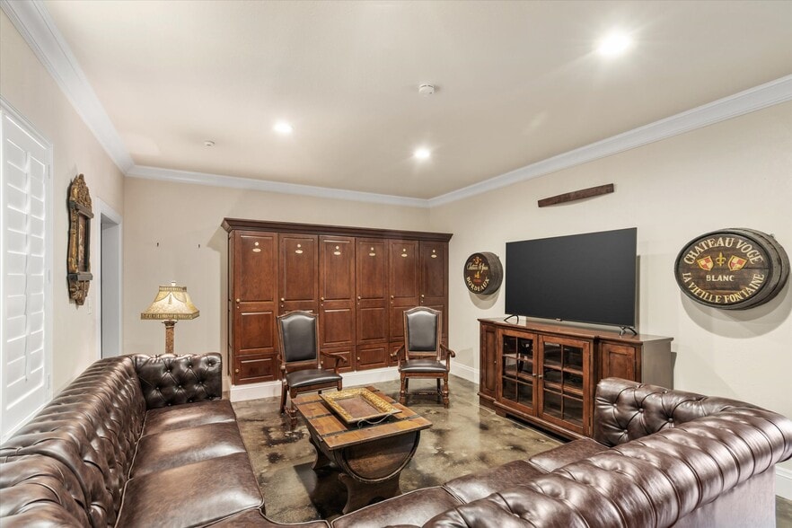 More Photos Of 7700 Glen Rose Hwy, Granbury Lodge Meeting Hall For Sale