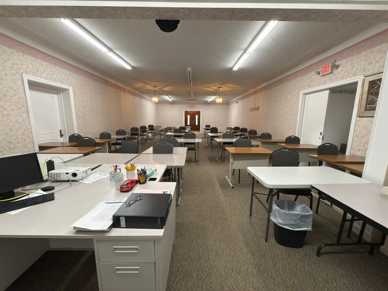 More Photos Of 5401 Schaefer Rd, Dearborn Storefront Retail Office For Sale