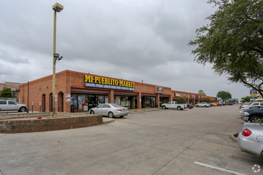 More Photos Of 2030 E Oltorf St, Austin Unknown For Lease