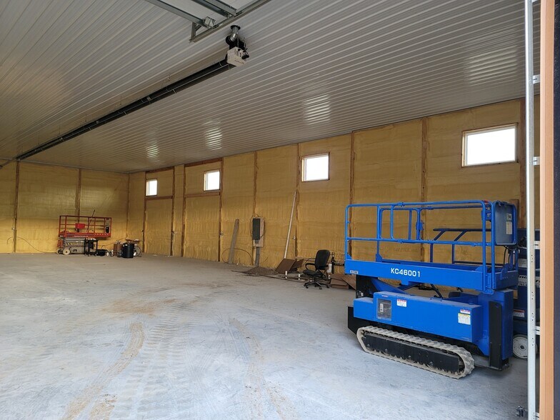 More Photos Of 600 Industrial St, Saint Peter Industrial For Lease