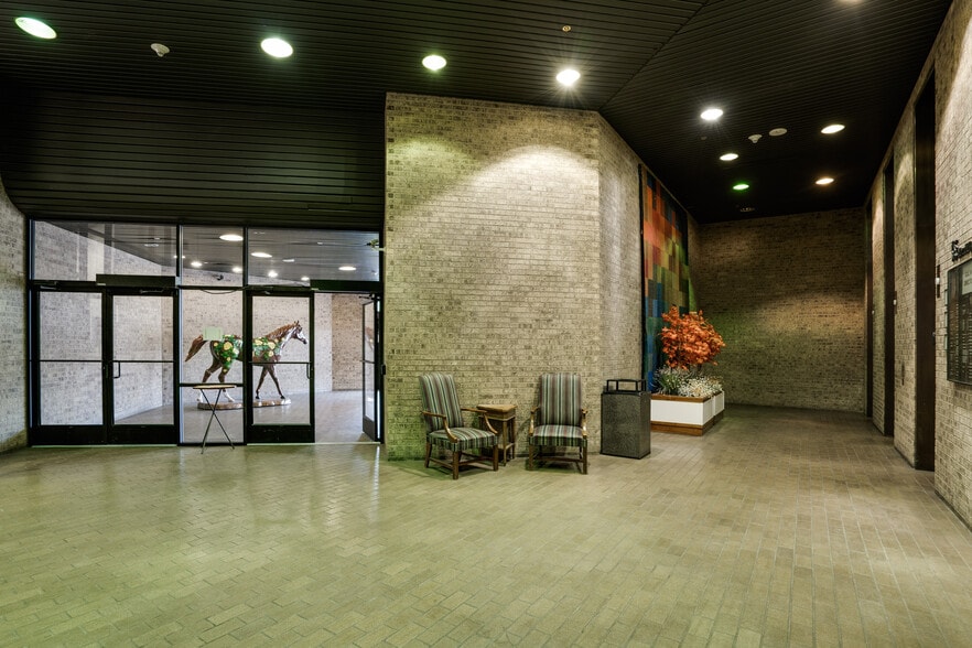 More Photos Of 4245 Kemp Blvd, Wichita Falls Office For Lease