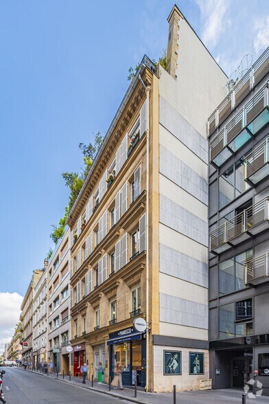 Primary Photo Of 50 Rue De Miromesnil, Paris Office For Sale