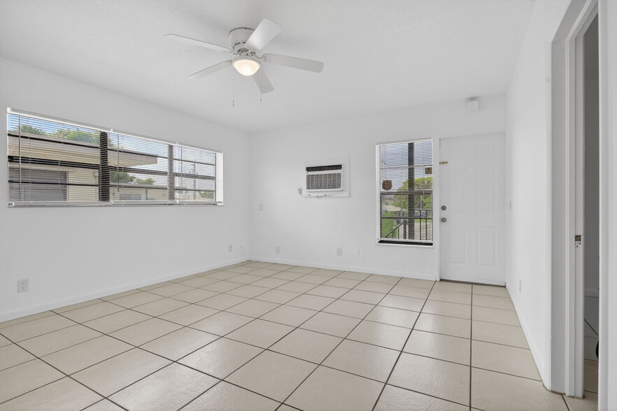 More Photos Of 2275-2281 NE 12th St, Pompano Beach Apartments For Sale