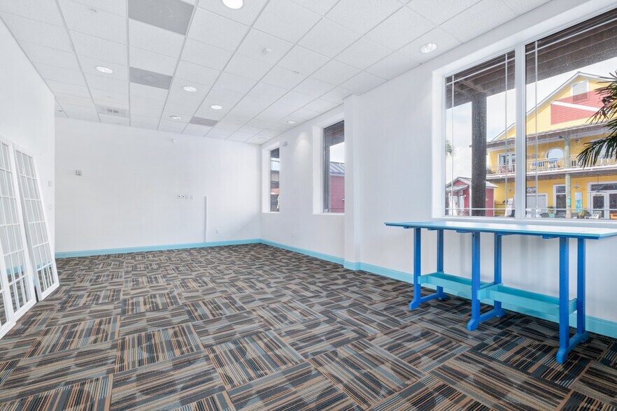 More Photos Of 503A Harbor Blvd, Destin Flex For Lease