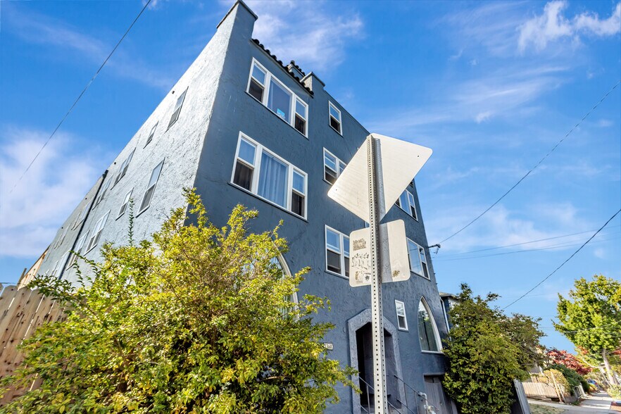 More Photos Of 1360 Berkeley Way, Berkeley Apartments For Sale