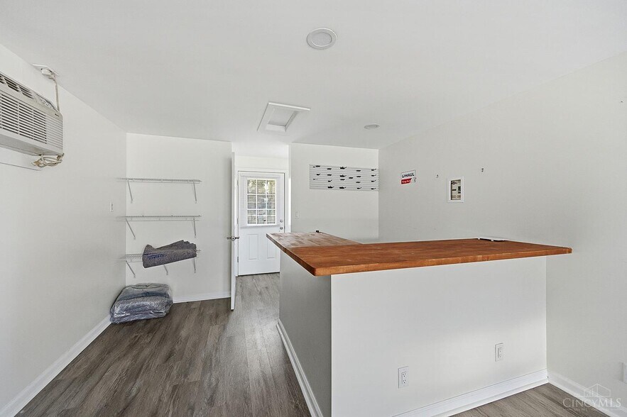 More Photos Of 536 Old State Route 74, Cincinnati Storefront Retail Residential For Sale