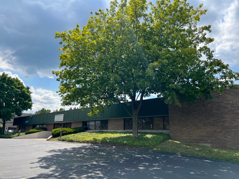 More Photos Of 10121 Paget Dr, Saint Louis Office For Lease