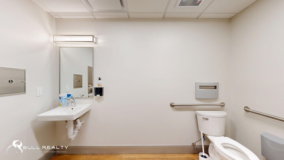 More Photos Of 2550 Windy Hill Rd SE, Marietta Medical For Lease