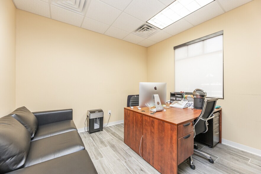 More Photos Of 4634 Riverstone Blvd, Missouri City Medical For Sale