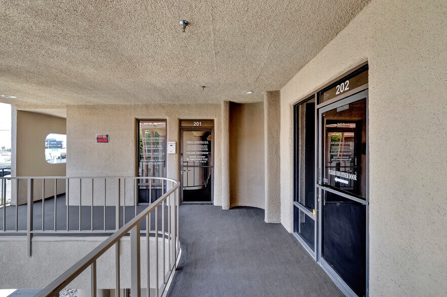 More Photos Of 5701 W Charleston Blvd, Las Vegas Medical For Sale