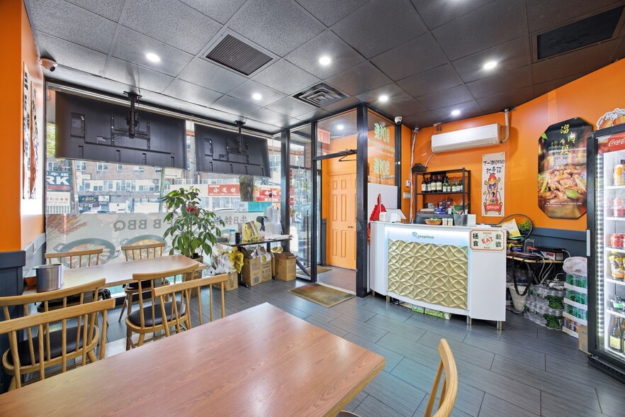 More Photos Of 136-21 41st Ave, Flushing Storefront Retail Office For Sale