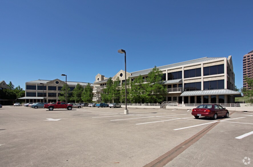 More Photos Of 5020 Riverside, Irving Unknown For Lease