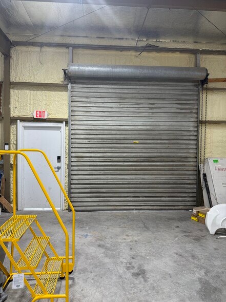 More Photos Of 5790 Washington St, Naples Manufacturing For Lease