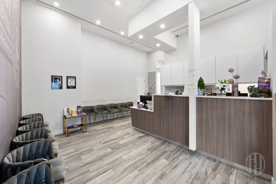 More Photos Of 333 E 30th St, New York Apartments For Sale