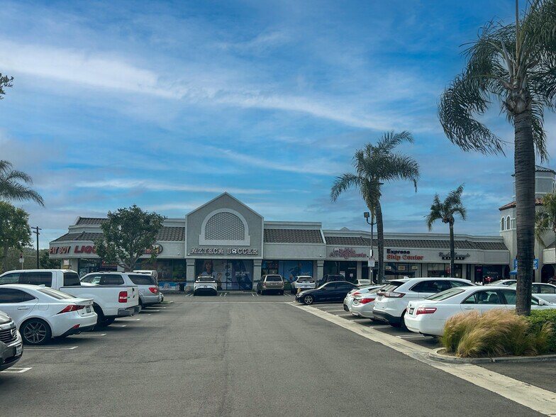 More Photos Of 3530 W Temple Ave, Pomona Storefront Retail Office For Lease