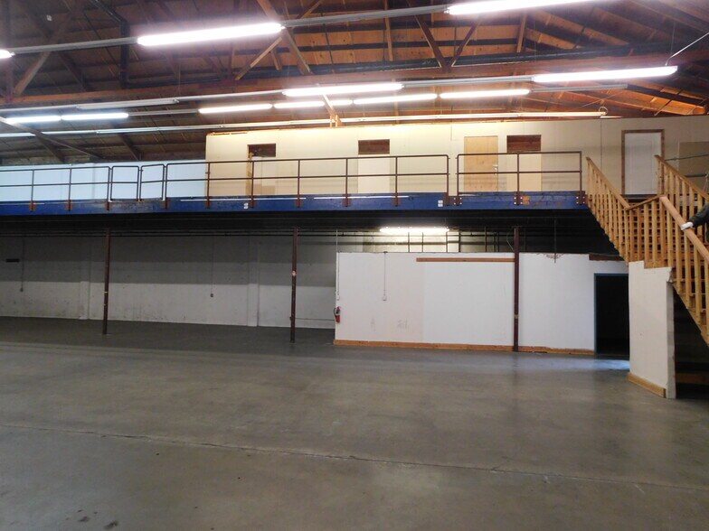 More Photos Of 330 Shaw Rd, South San Francisco Industrial For Lease