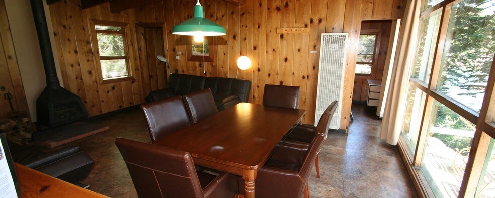 More Photos Of 32161 Kit Carson Rd, Pioneer Hotel For Sale