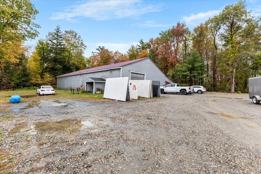 More Photos Of 155 Ushers Rd, Round Lake Warehouse For Sale