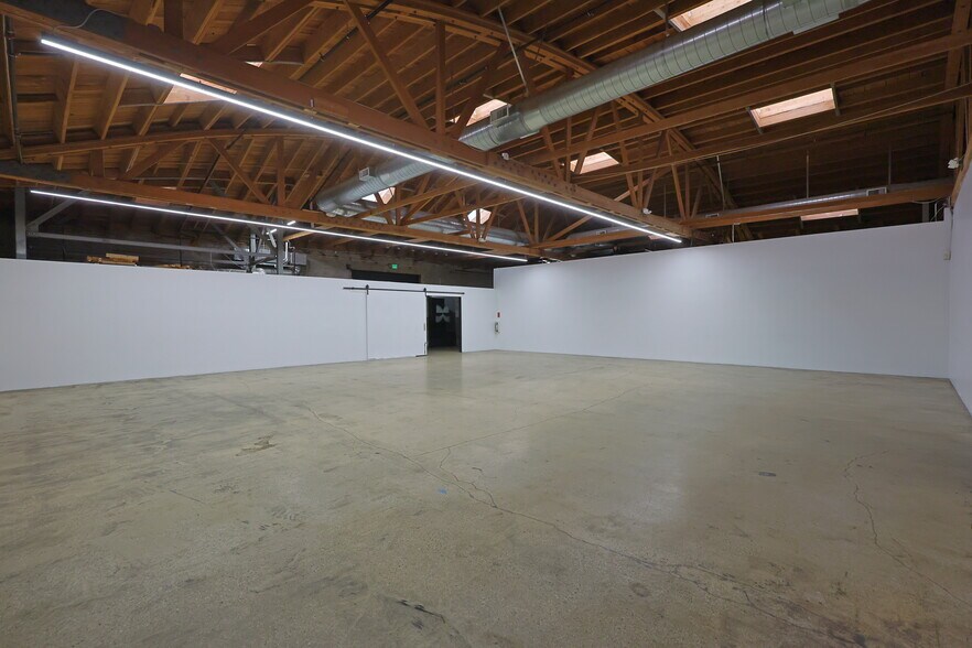 More Photos Of 2014-2022 E 7th St, Los Angeles Office For Lease