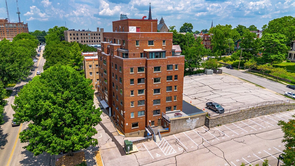 More Photos Of 2330 Victory Pky, Cincinnati Office Residential For Lease