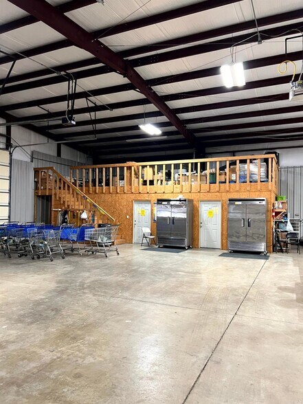 More Photos Of 418 Eastline Rd, Searcy Light Distribution For Sale