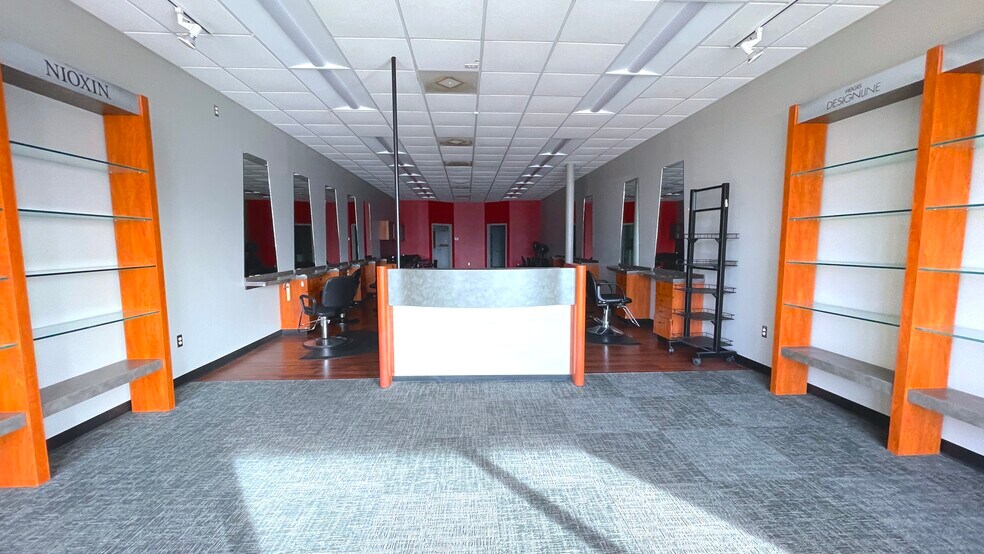 More Photos Of 6340 N Eldridge Pky, Houston Unknown For Lease