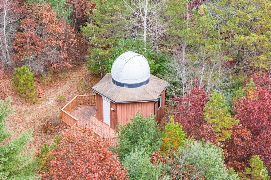 More Photos Of 399 Bishops Hwy, Kingston Schools For Sale