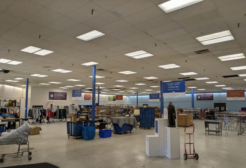 More Photos Of 1225 S Florissant Rd, Saint Louis Freestanding For Sale