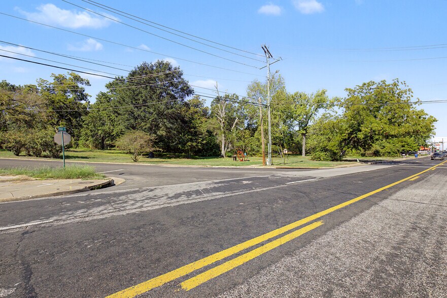 More Photos Of 3010 Sam Houston Ave, Huntsville Land For Sale
