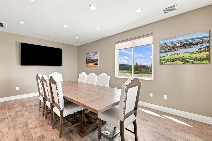 More Photos Of 2220 Taxi Way, Prescott Industrial For Sale