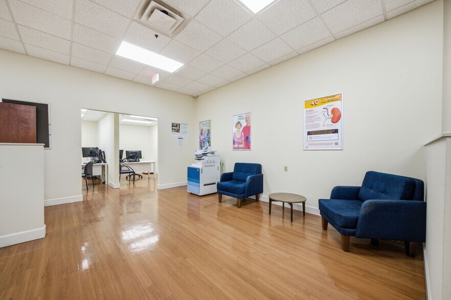 More Photos Of 433 SW 10th St, Ocala Medical For Sale