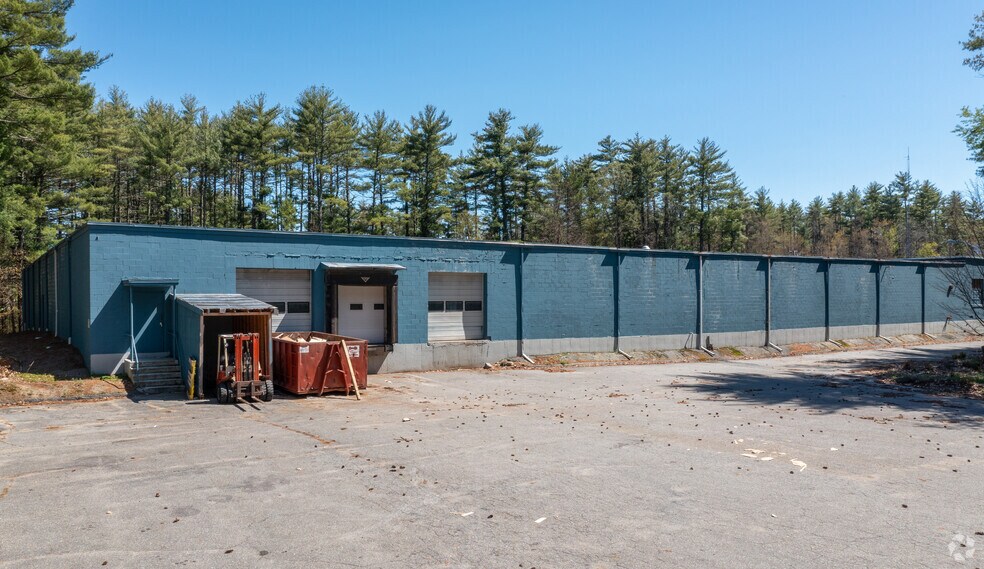 More Photos Of 365 Main St, Townsend Warehouse For Lease