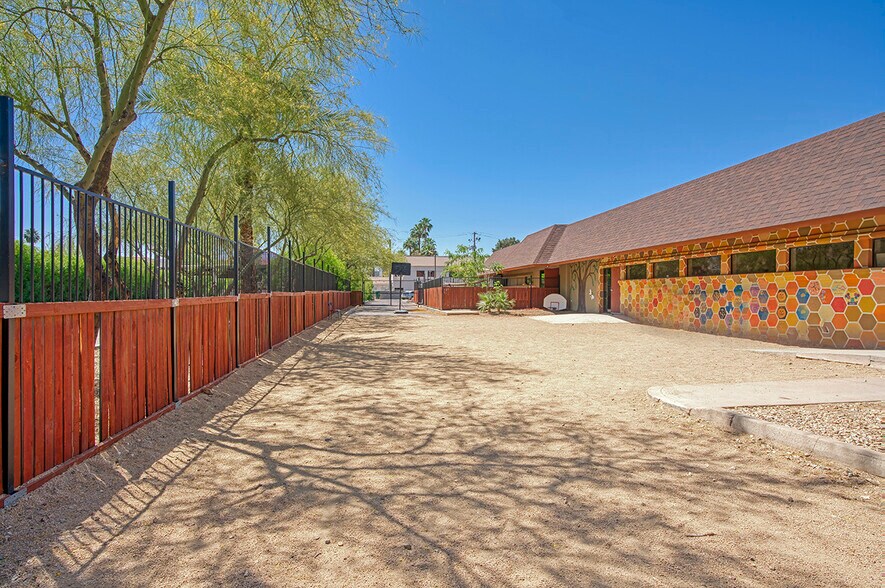 More Photos Of 303 E Palm Ln, Phoenix Office For Lease