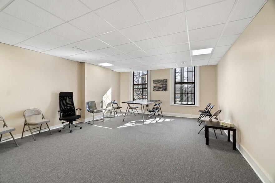 More Photos Of 5-7 Elm St, New Haven Office For Lease