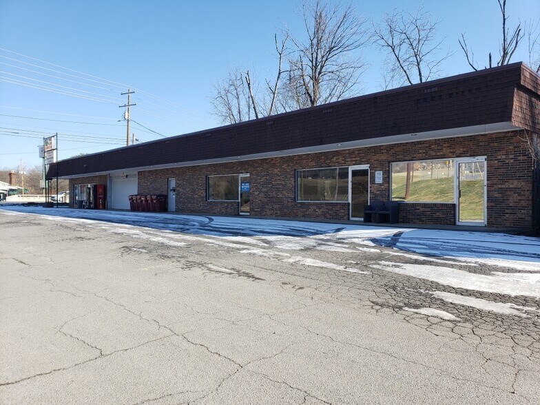 Primary Photo Of 3101 N Roan St, Johnson City General Retail For Lease