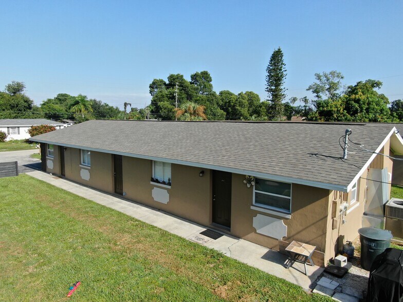 Primary Photo Of 1001 Polk St, Fort Myers Multifamily For Sale