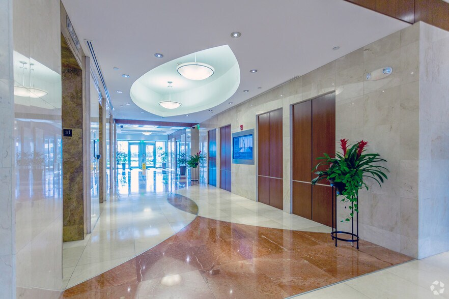 More Photos Of 10451 NW 117th Ave, Miami Coworking Space