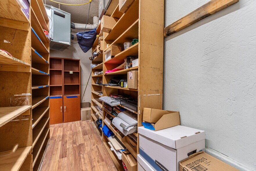 More Photos Of 341 Harris St, Eureka Storefront For Sale