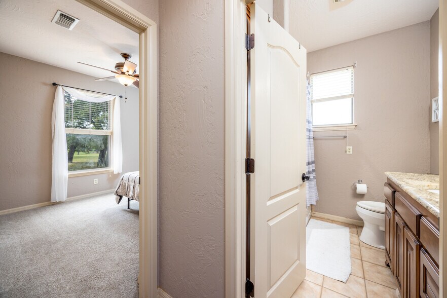 More Photos Of 12625 Sandpiper Rd, Thackerville Specialty For Sale