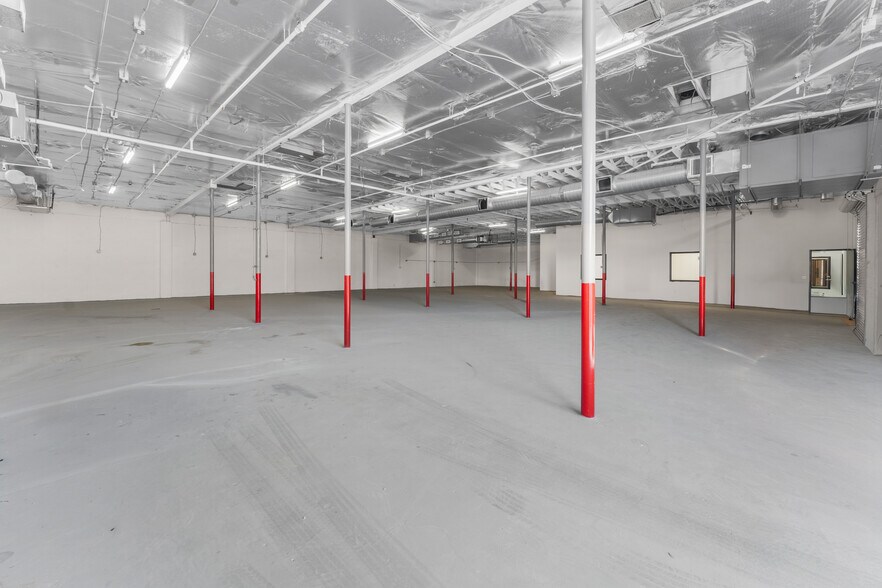 More Photos Of 3535 N Anza Rd, Palm Springs Warehouse For Sale