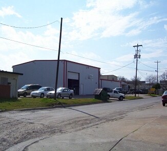 More Photos Of 1103 Center St, Pasadena Warehouse For Sale