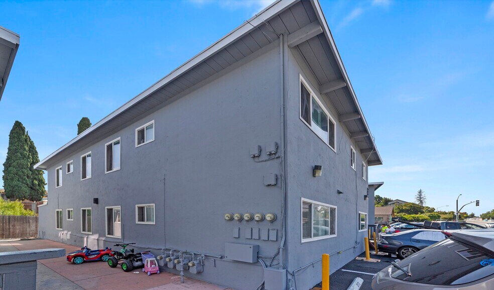 More Photos Of 2959-2981 54th St, San Diego Apartments For Sale