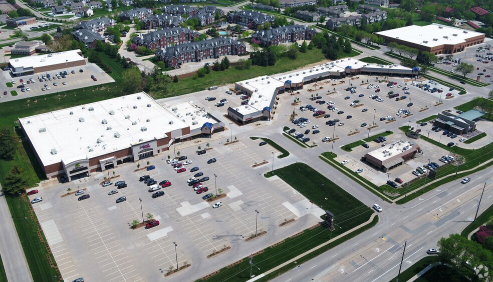 More Photos Of 86th St, Urbandale Unknown For Lease